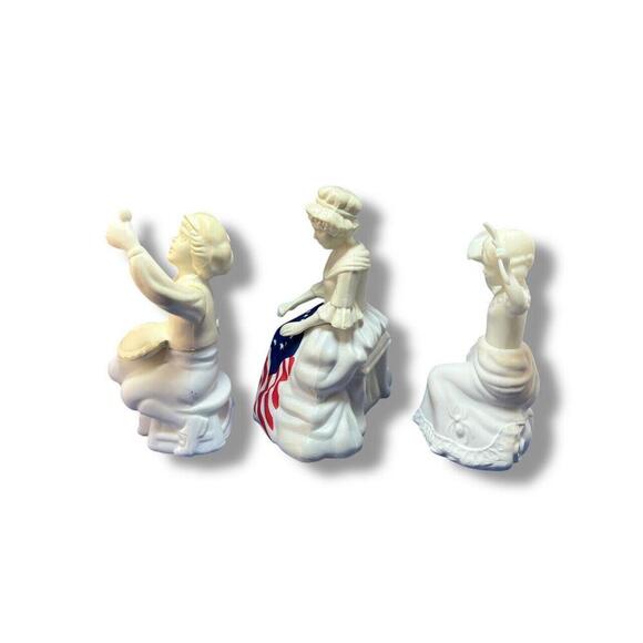 Lot of 3 Vintage Avon Betsy Ross figurine Sonnet Cologne Empty Miss Muffet Jack - Picture 5 of 9
